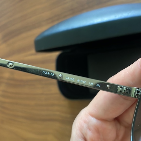 Dolce & Gabbana men’s aviator sunglasses - Picture 4 of 6